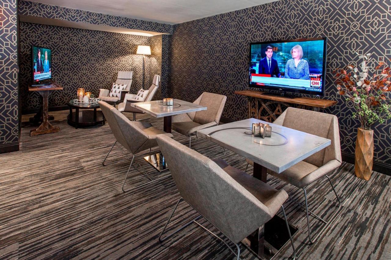 Double Room Two Double Beds Club Lounge Access Hearing Accessible or High Floor