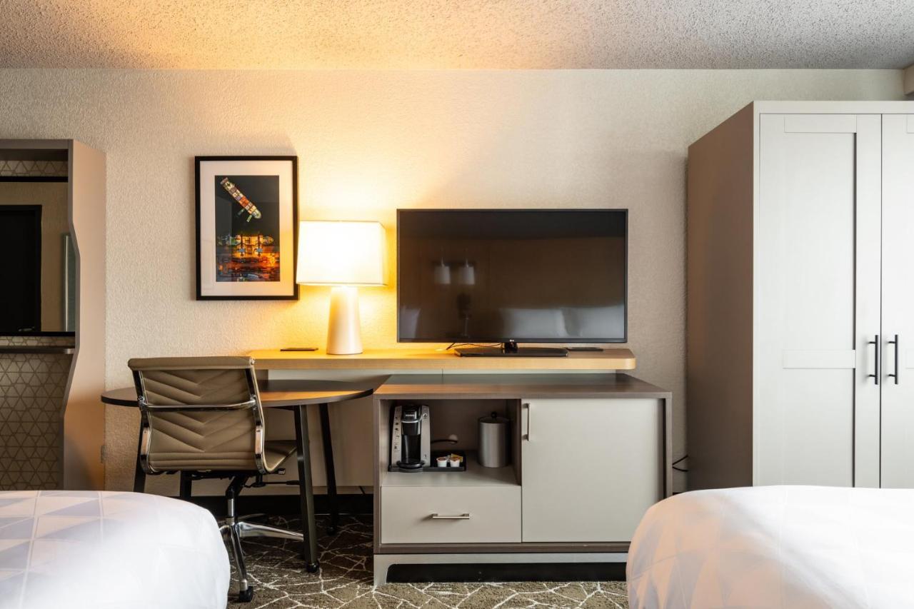Standard Room with Two Queen Beds,1438983742:JPEG