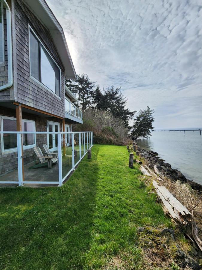 Waterfront Condo Upper Unit
