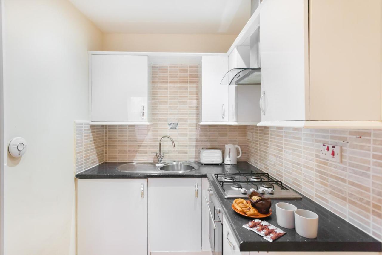 One-Bedroom Deluxe Apartment