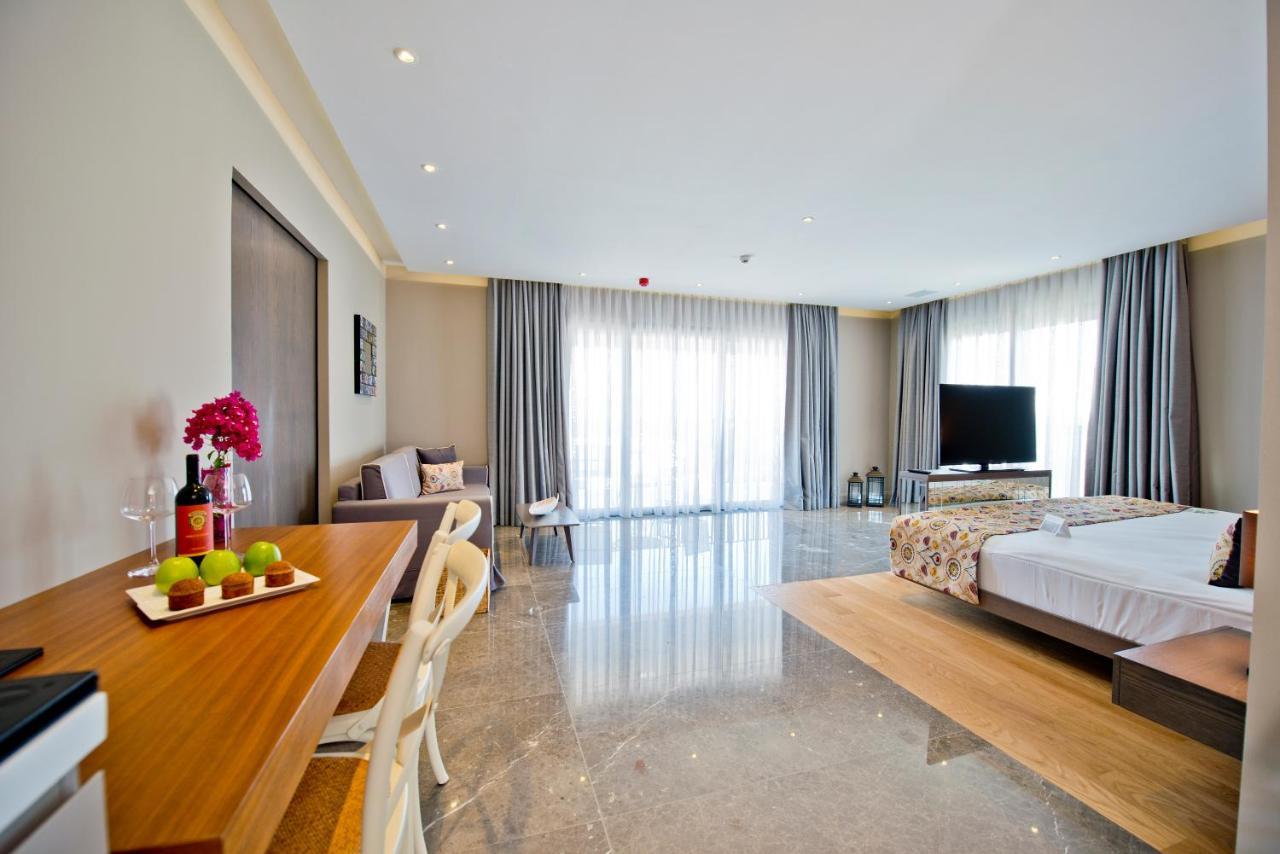 Premium Suite