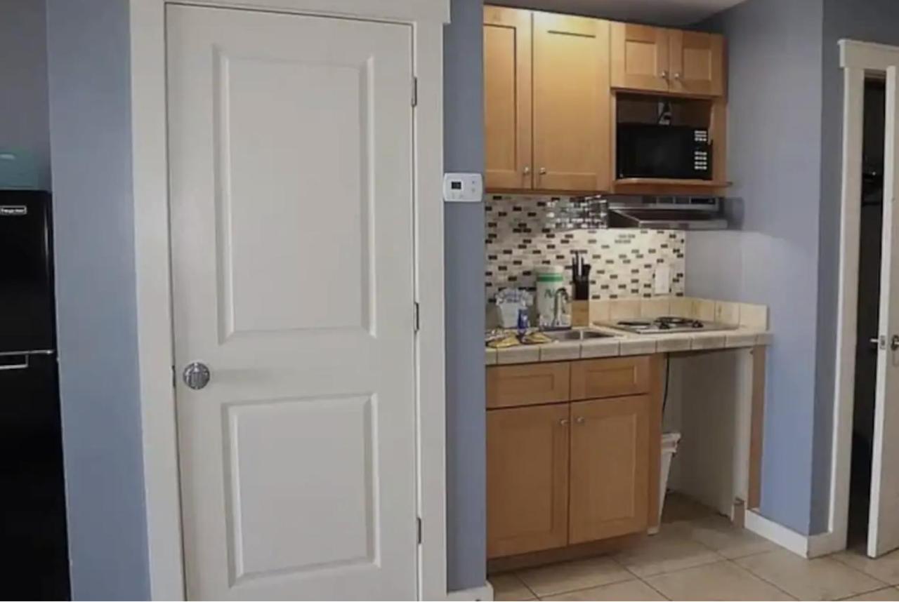 Studio with Ocean View,1357773074:JPEG