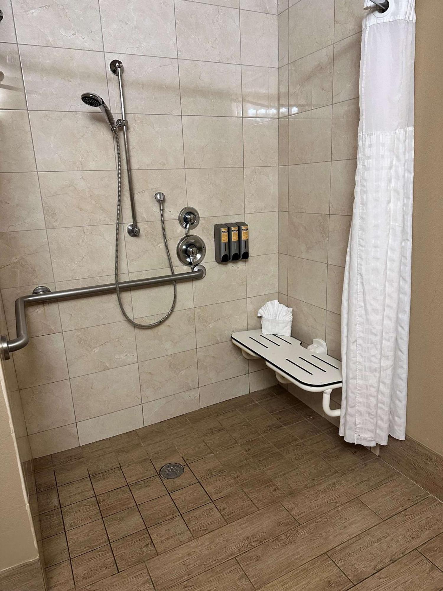 Queen Room with Two Queen Beds and Roll-In Shower - Disability Access/Non-Smoking