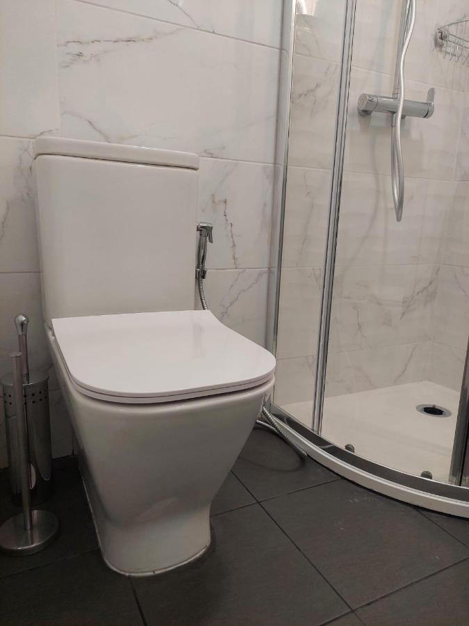 Double Room Private Bathroom