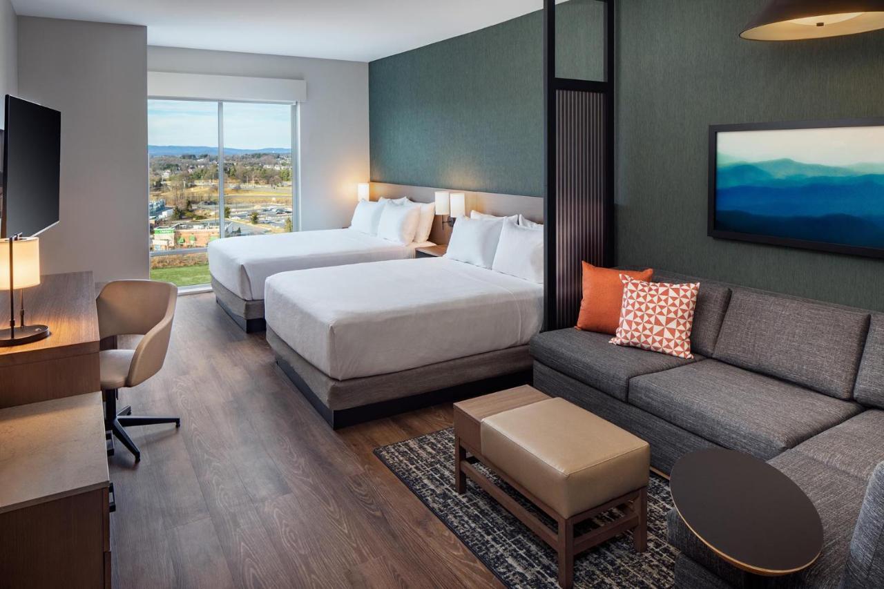 Queen Room with Two Queen Beds and Sofa Bed