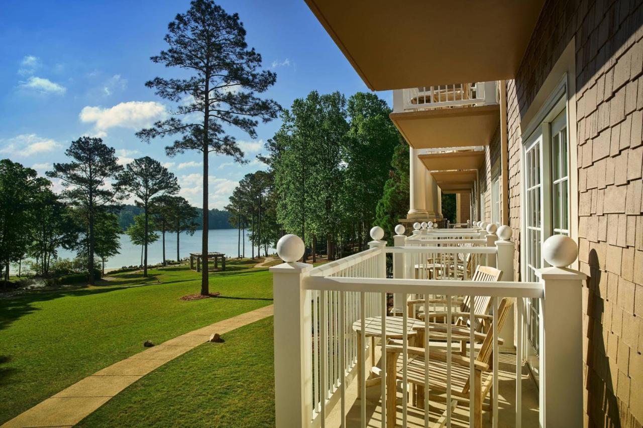 Executive One-Bedroom Suite - Balcony