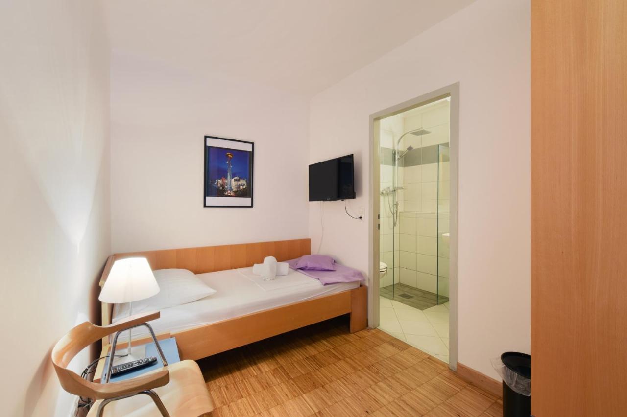 Budget Single Room
