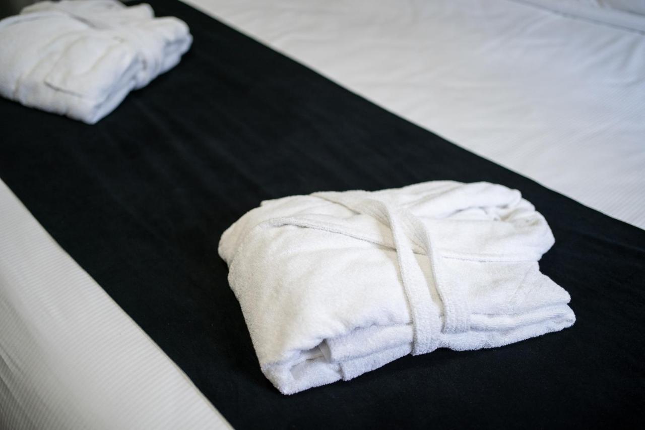 King Suite Spa Bath