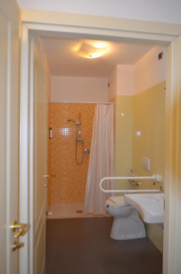 Triple Room Private Bathroom