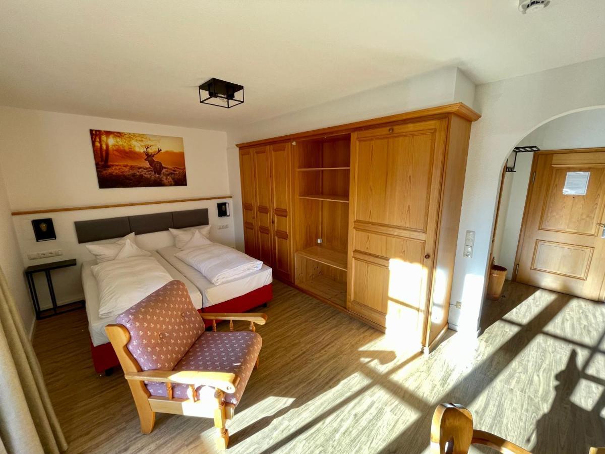 Apartment with Balcony,1362597155:JPEG