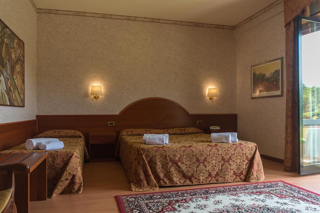 Double or Twin Room Balcony
