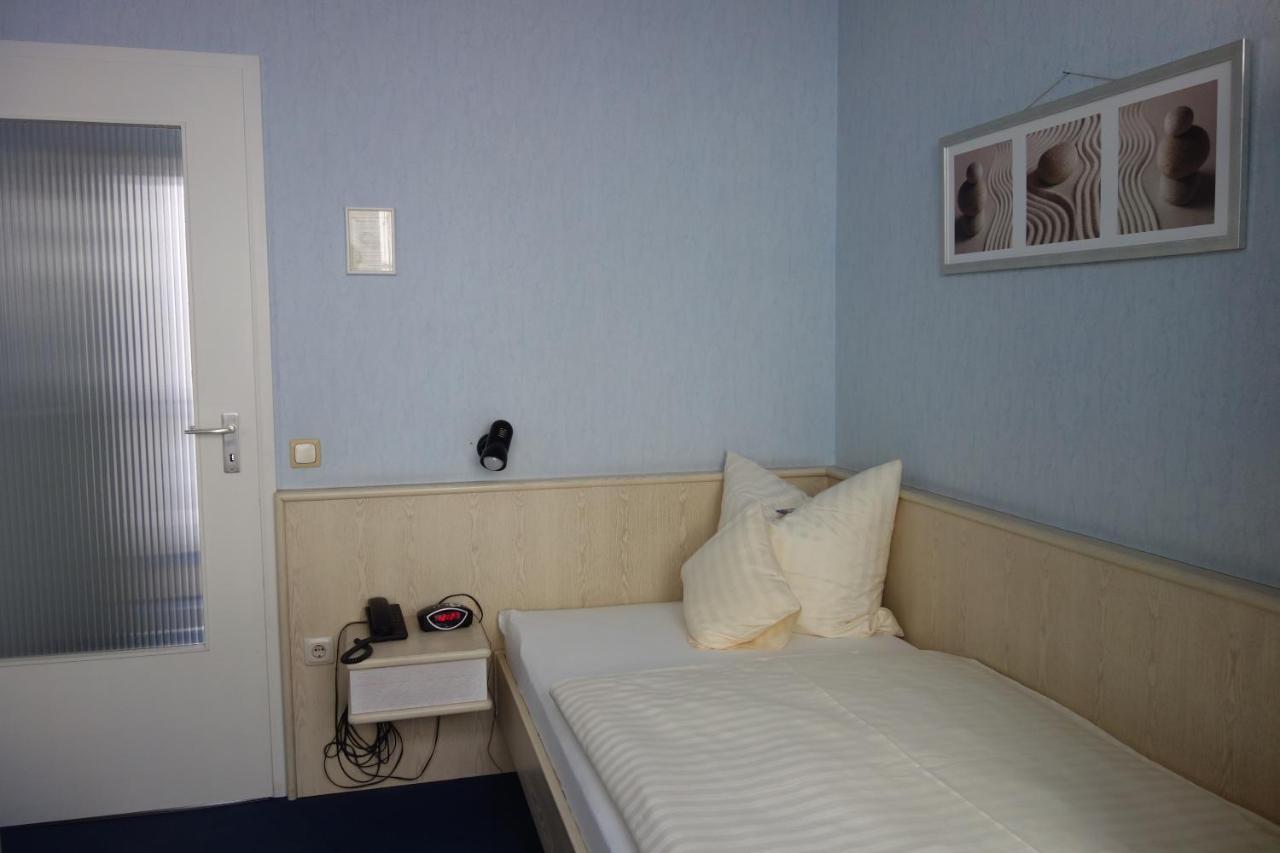 Economy Single Room