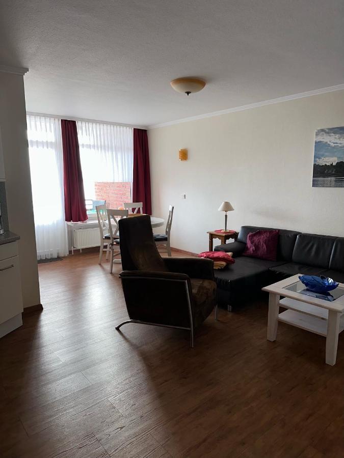 One-Bedroom Apartment Sea View