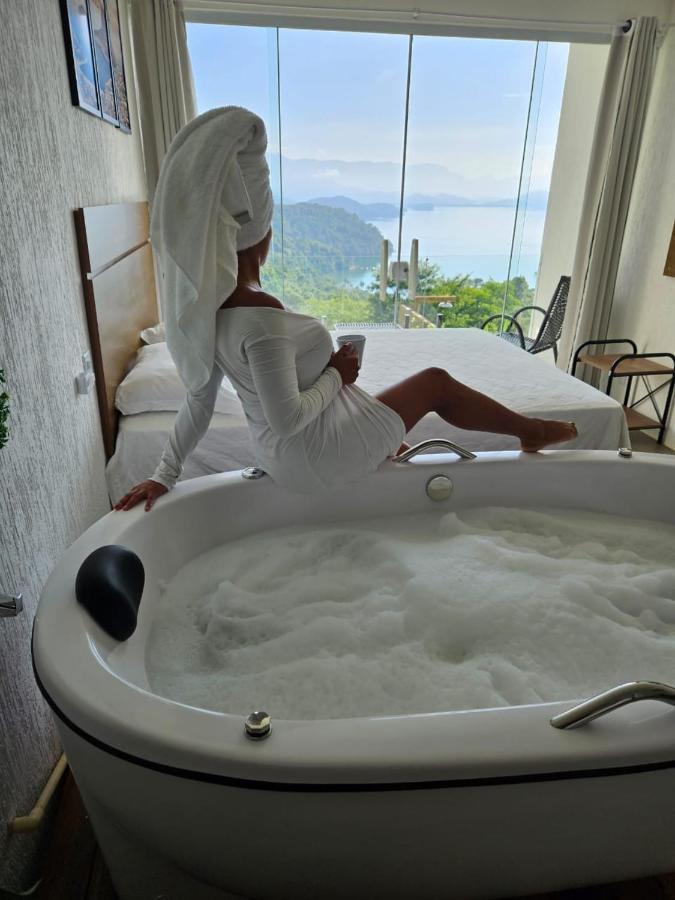 Queen Suite Sea View