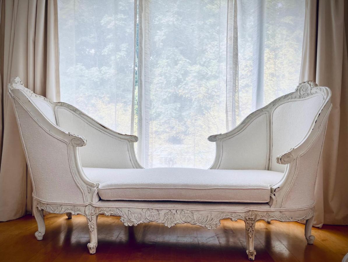 Premium Queen Room