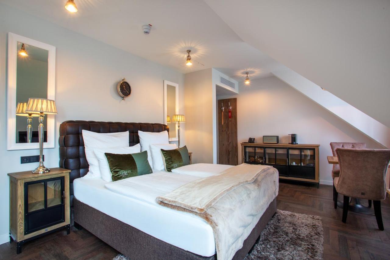 GREET Junior Suite
