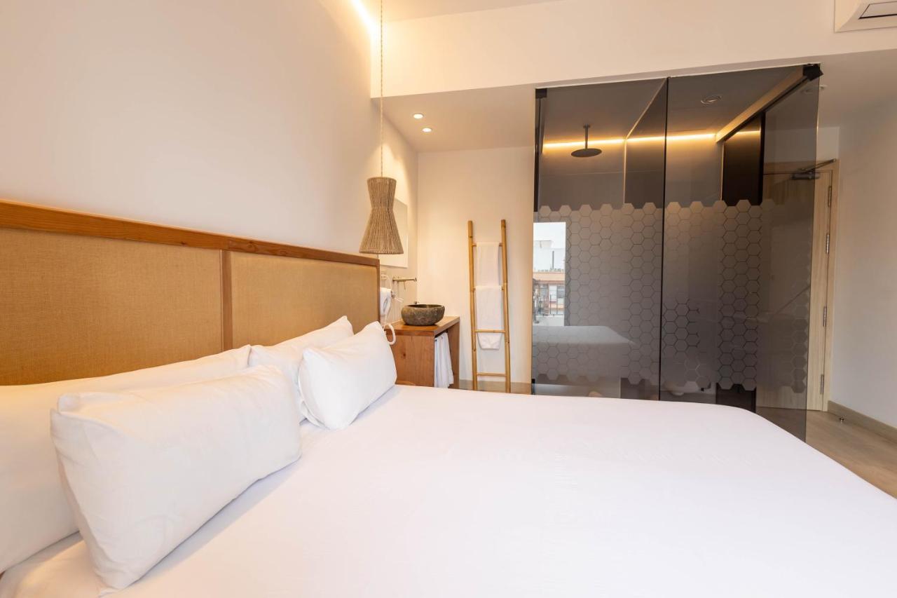 Premium Room Side Sea View