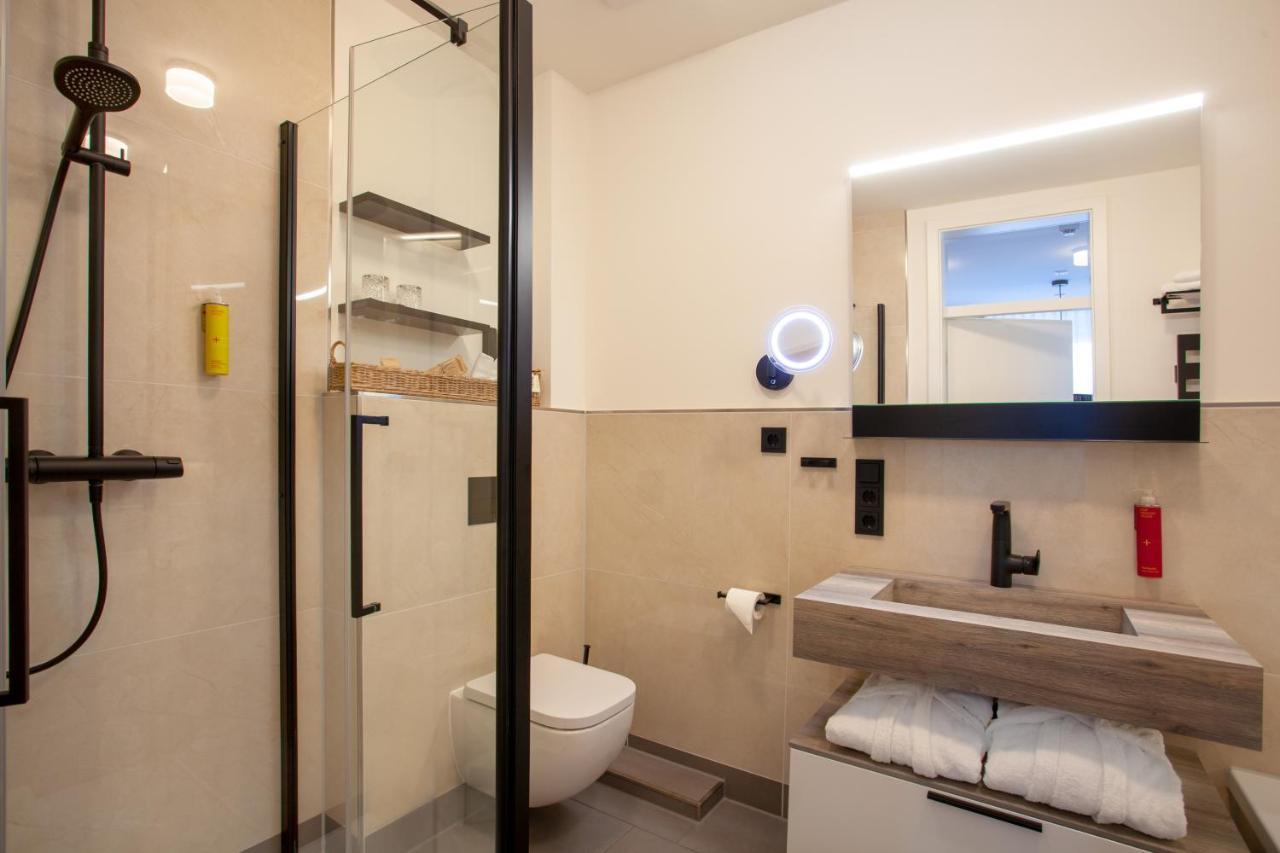 GREET Junior Suite