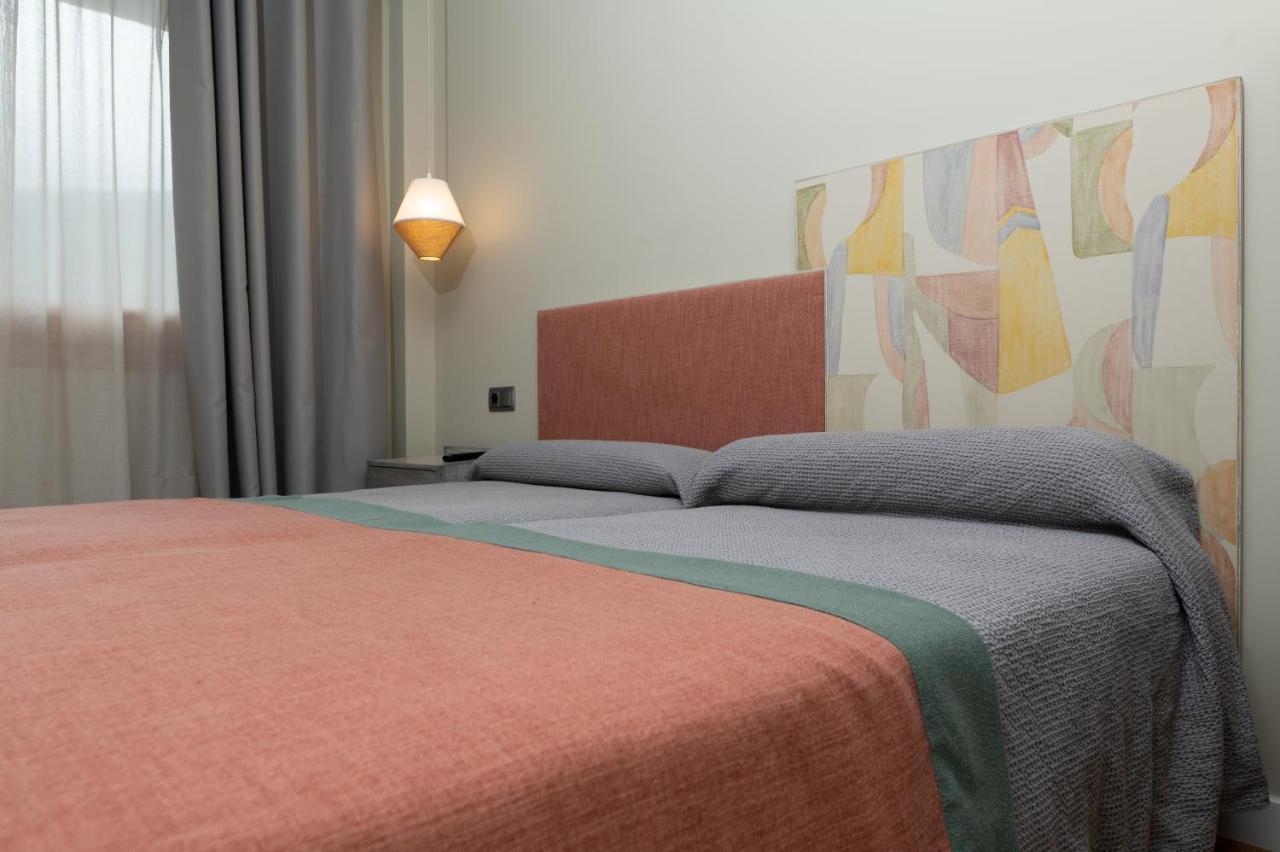 Double or Twin Room Mountain View