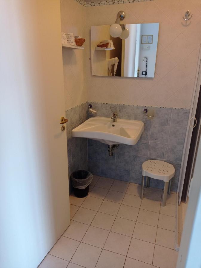 Double or Twin Room Disability Access