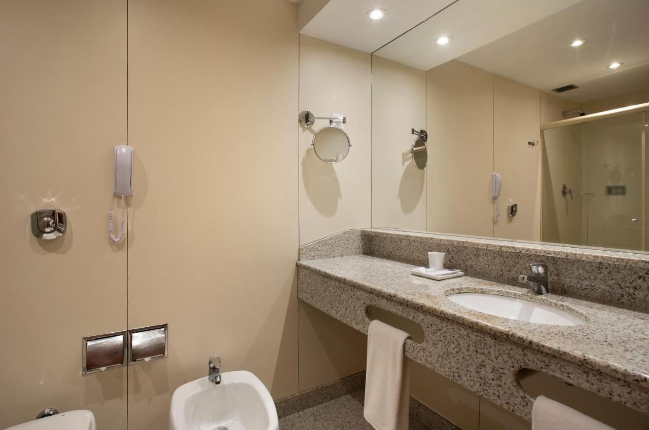Quarto Superior com 2 Camas de Solteiro