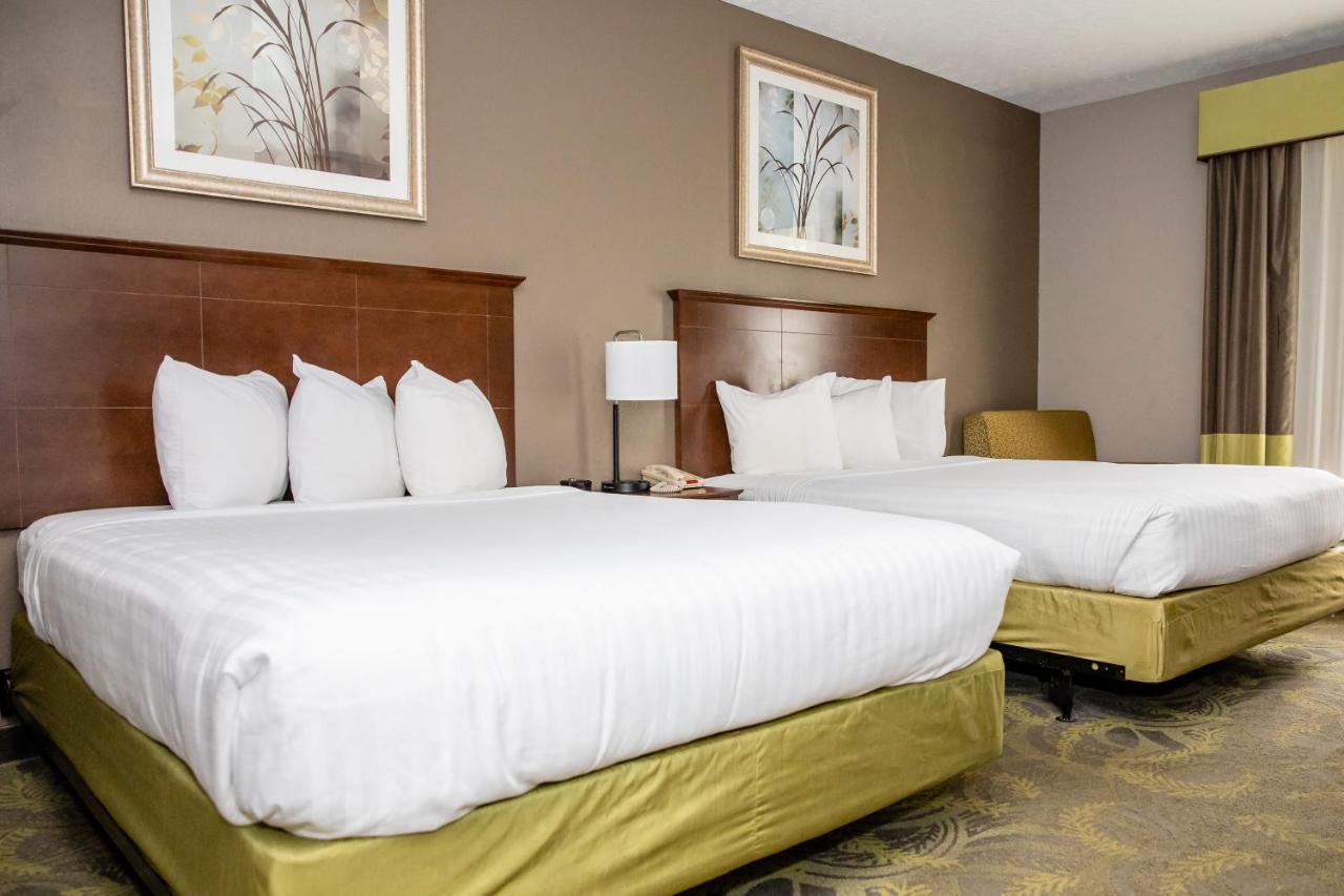 Queen Room Two Queen Beds