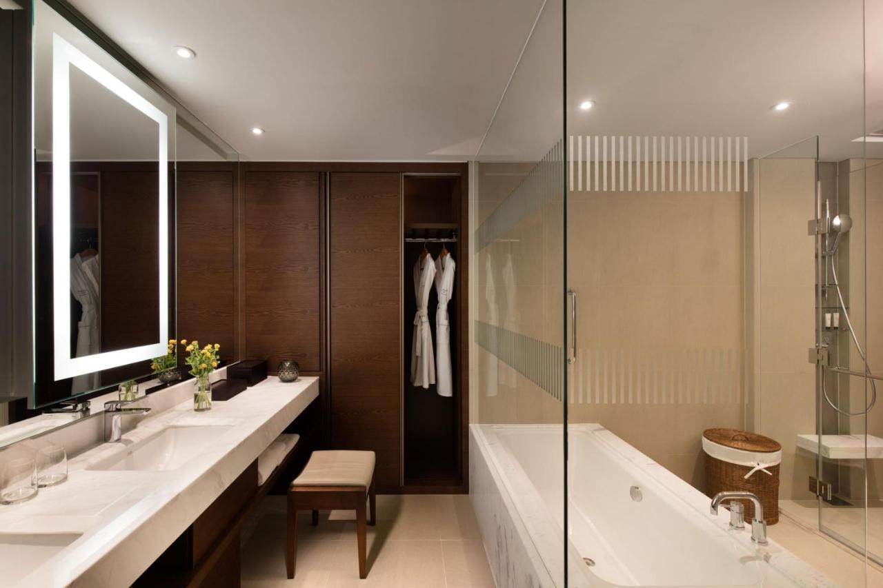 Junior King Suite Seoul N Tower View