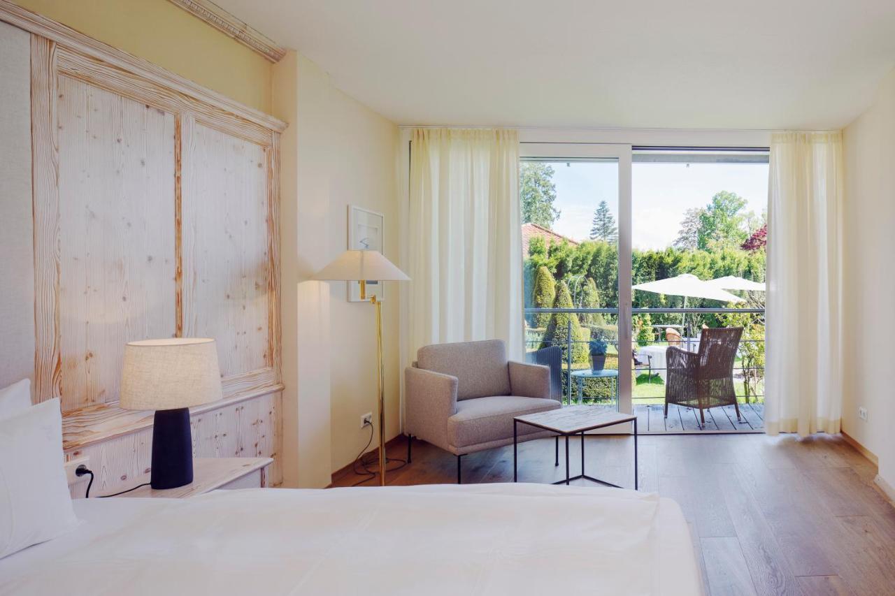 Double Room Balcony Lake View
