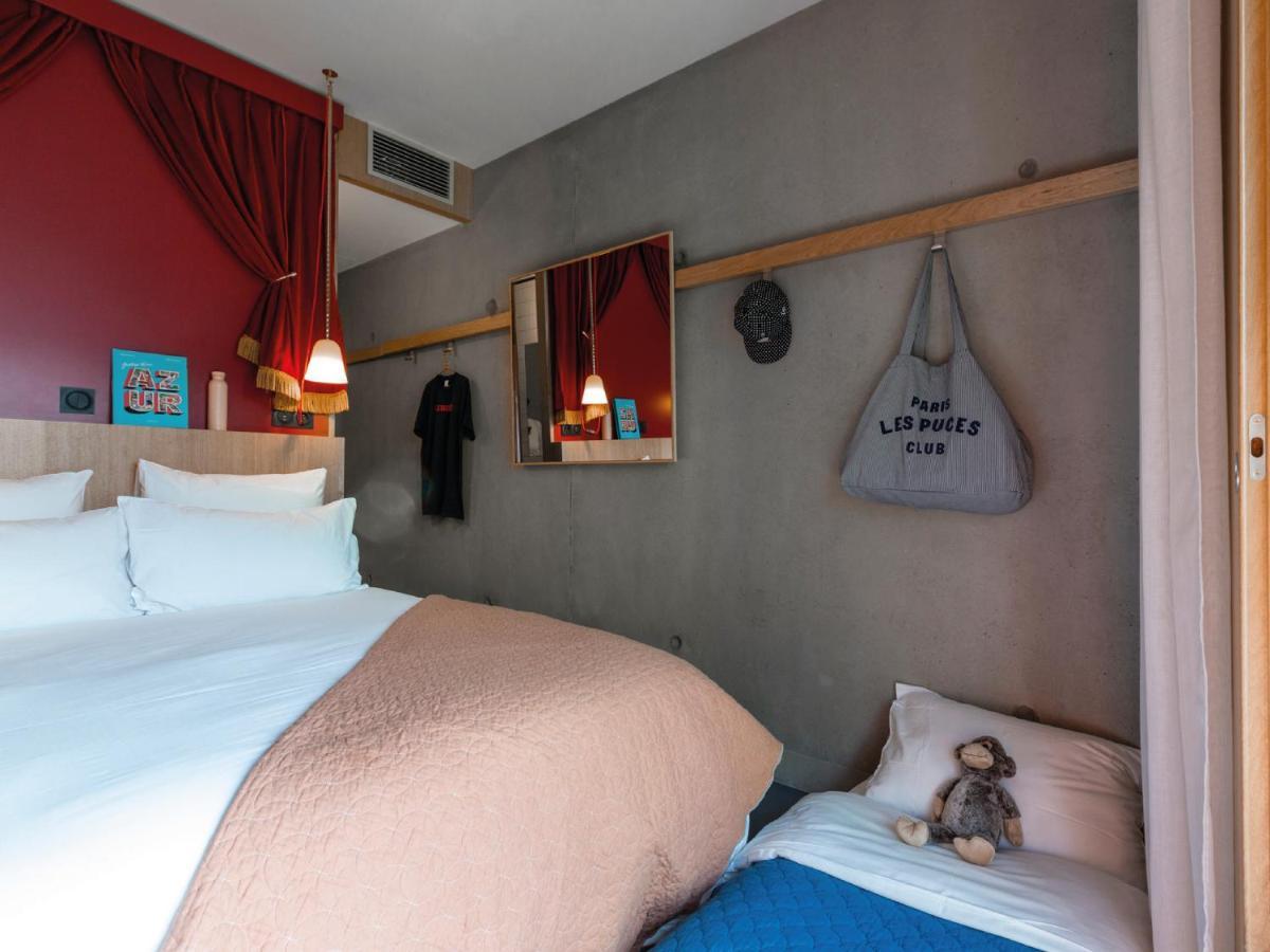 Chambre Double avec Terrasse (2 Adultes + 1 Enfant)