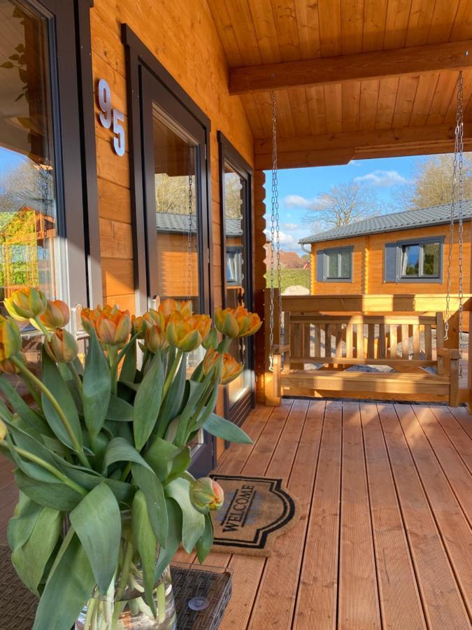 Bungalow mit Terrasse