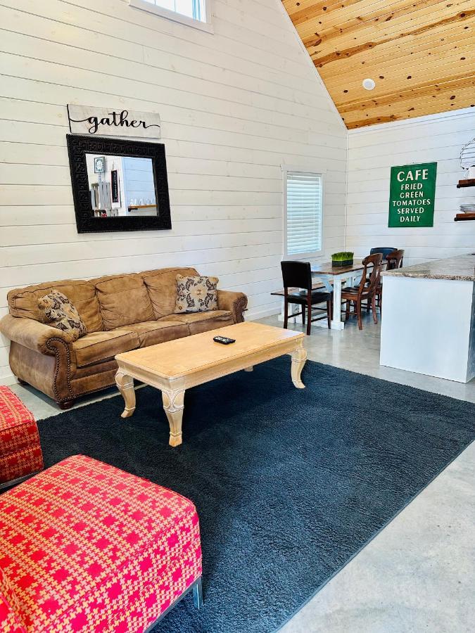 Deluxe Family Suite