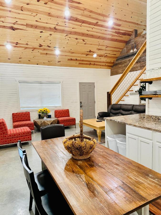Deluxe Family Suite