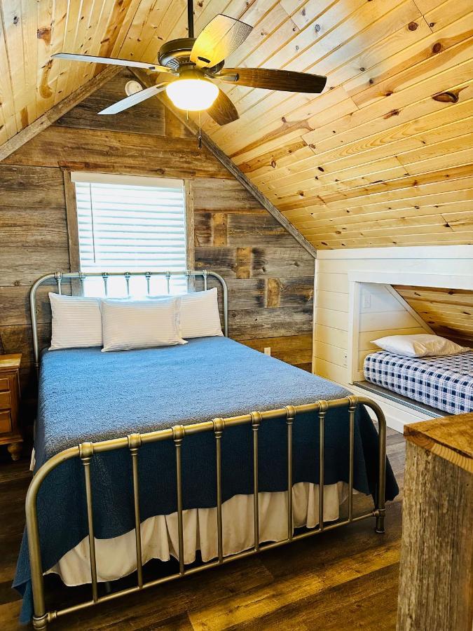 Deluxe Family Suite