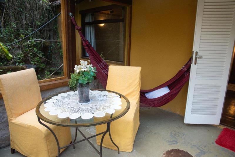 Bungalow Garden View