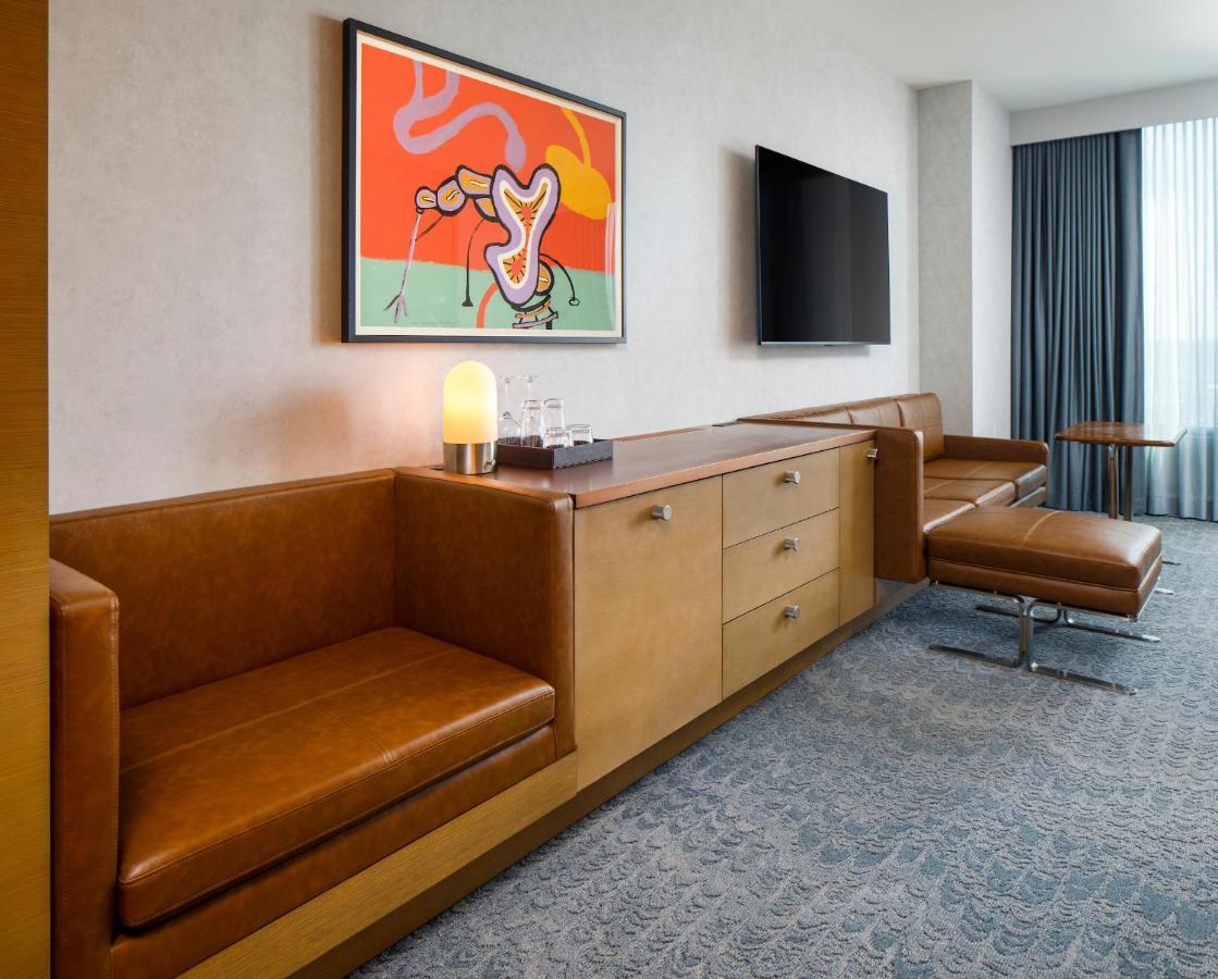 Executive Queen Room Two Queen Beds High Floor,1543778620:JPEG