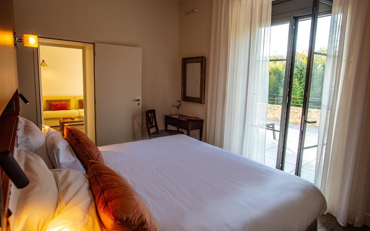Suite with Pool View,1261243951:JPEG