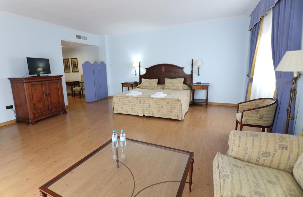 Suite Room