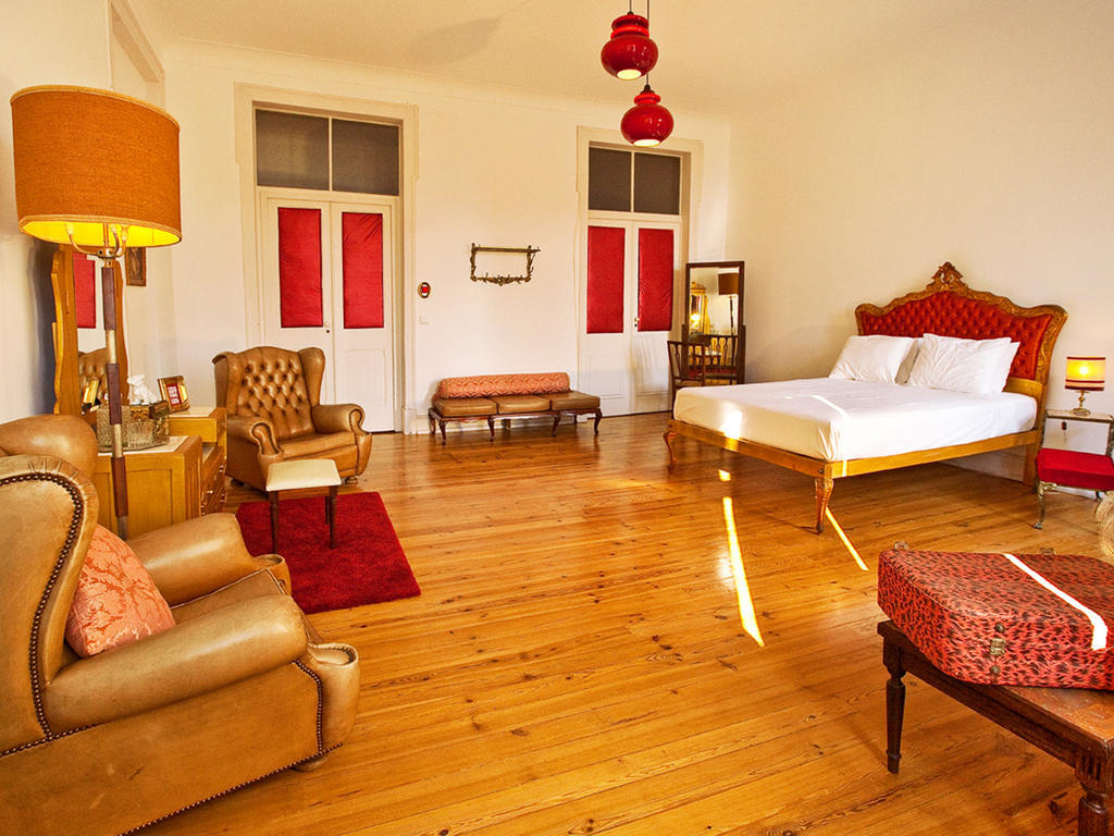 Double Room with Shared Bathroom and City View
