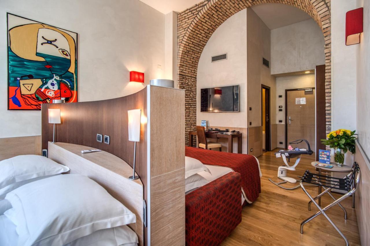 Quarto Familiar (2 Adultos + 2 Crianças)