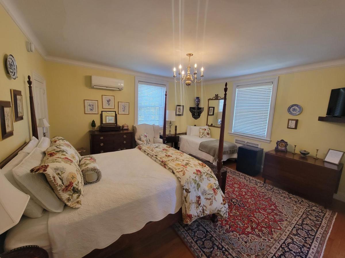 Queen Suite
