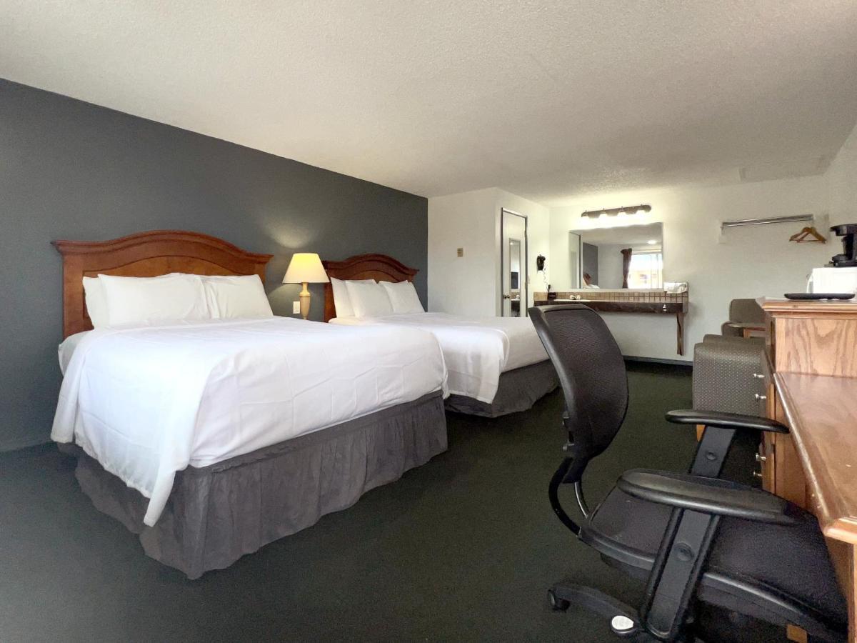 Queen Room with Two Queen Beds