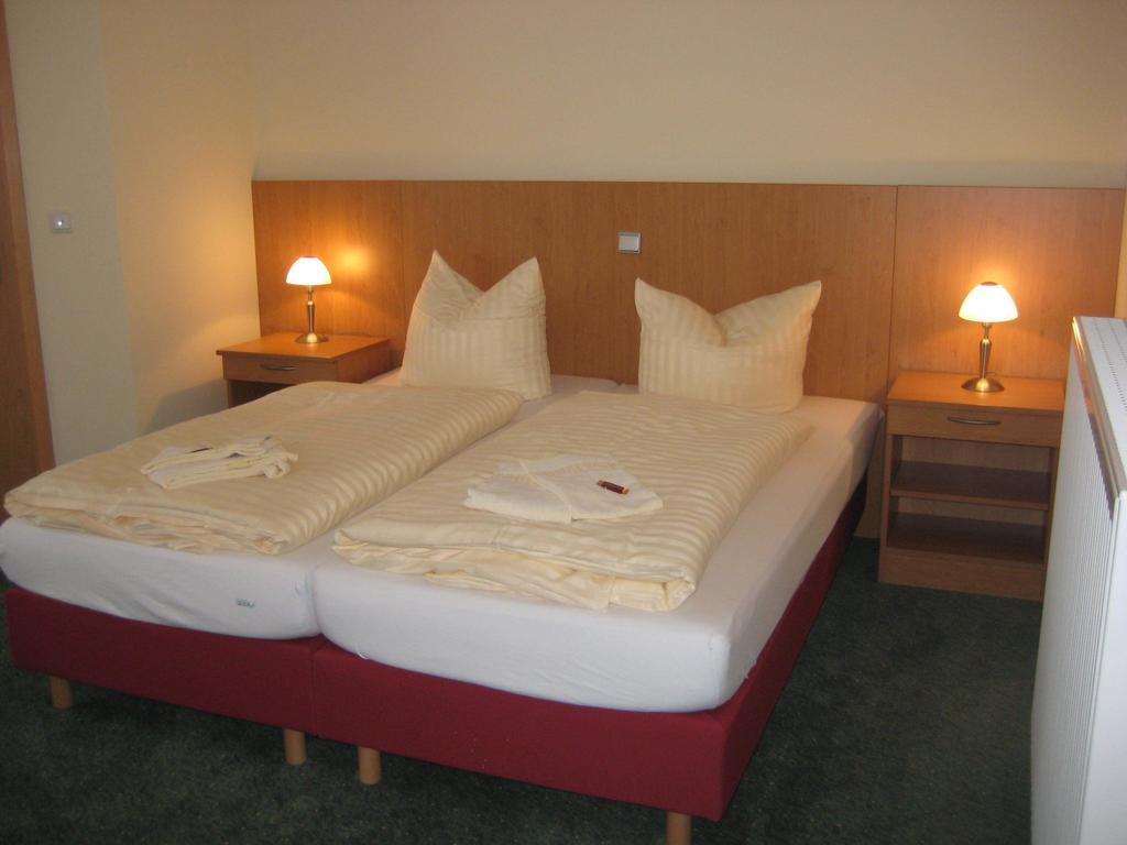 Basic Double or Twin Room