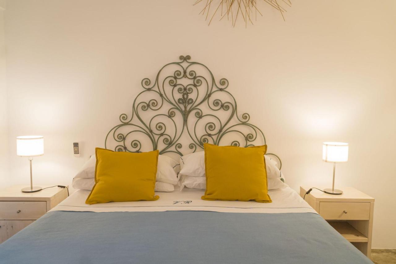 Queen Room Garden View