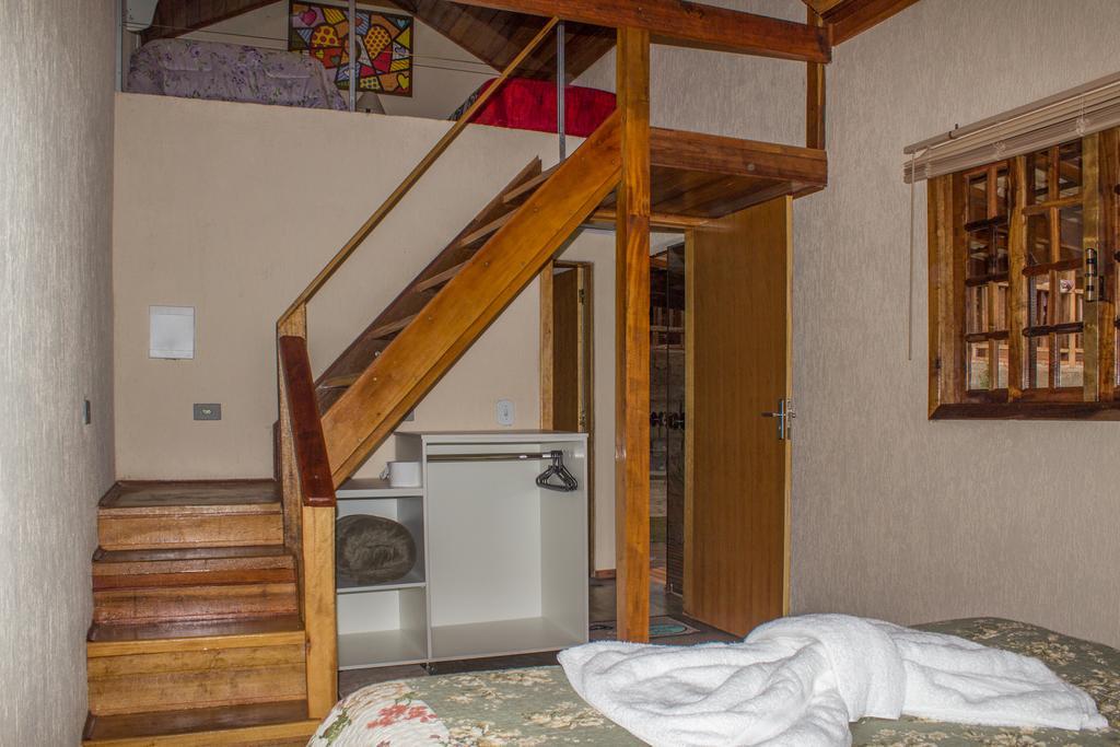 Chalet without hot tub without fireplace