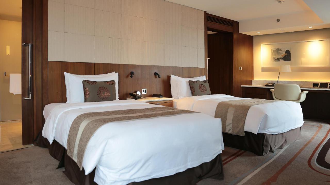 Deluxe Twin Room River View