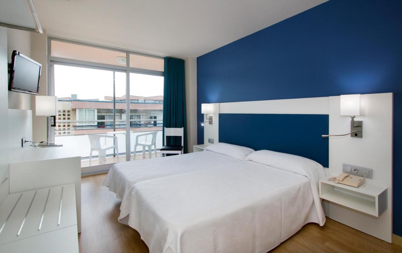 Standard Quadruple Room,1273024906:JPEG