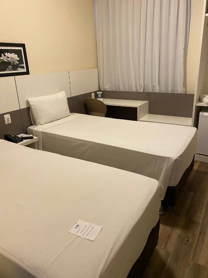 Quarto Standard com 2 Camas de Solteiro