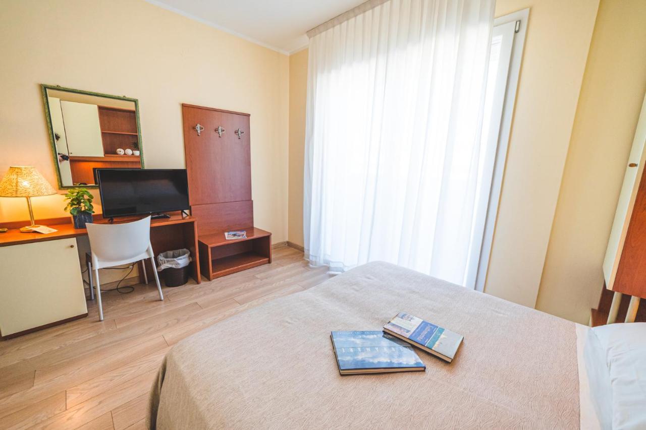 Double or Twin Room Balcony