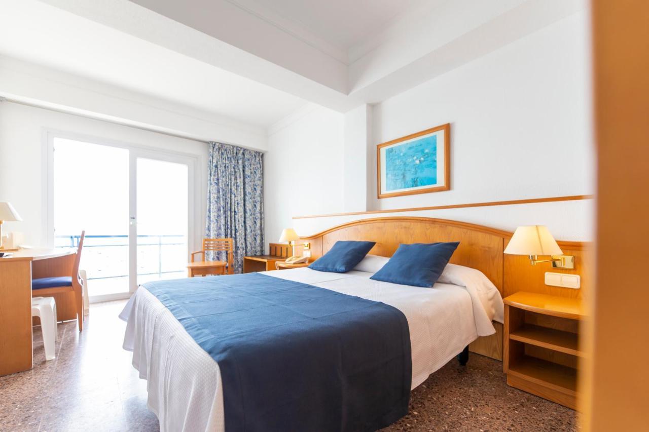 Double or Twin Room Sea View
