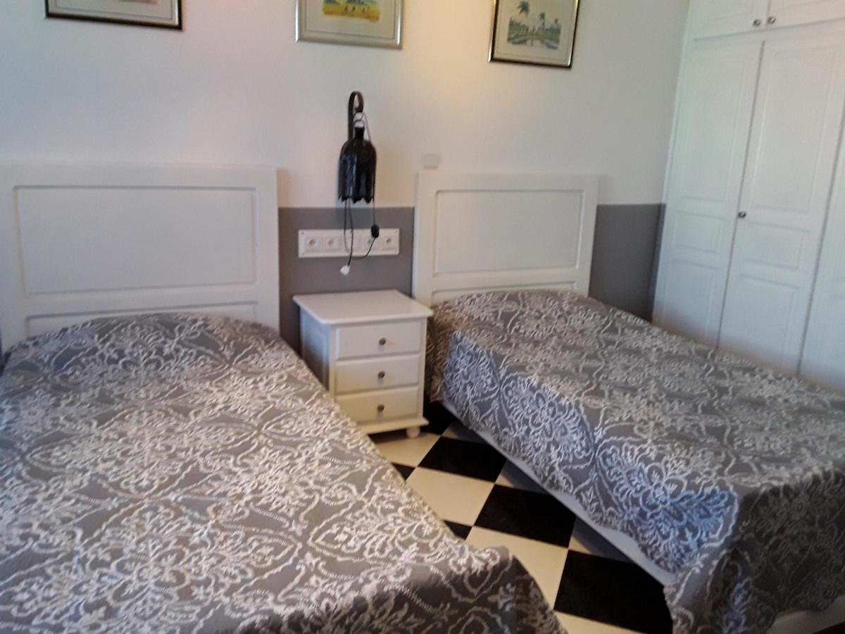 Double or Twin Room Private Bathroom